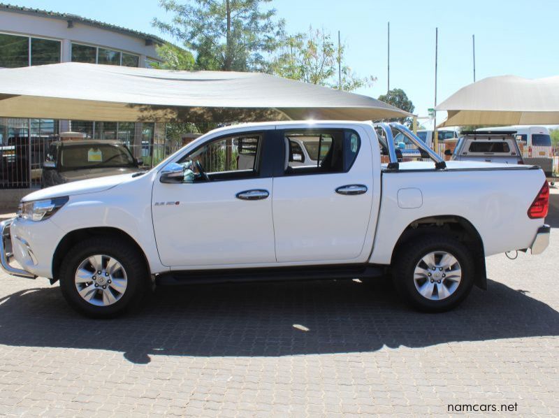 2017 Toyota HILUX 2.8 GD6 4X4 MANUAL D/C pictures