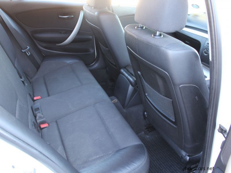 2011 BMW 120I 5 door Hatch pictures
