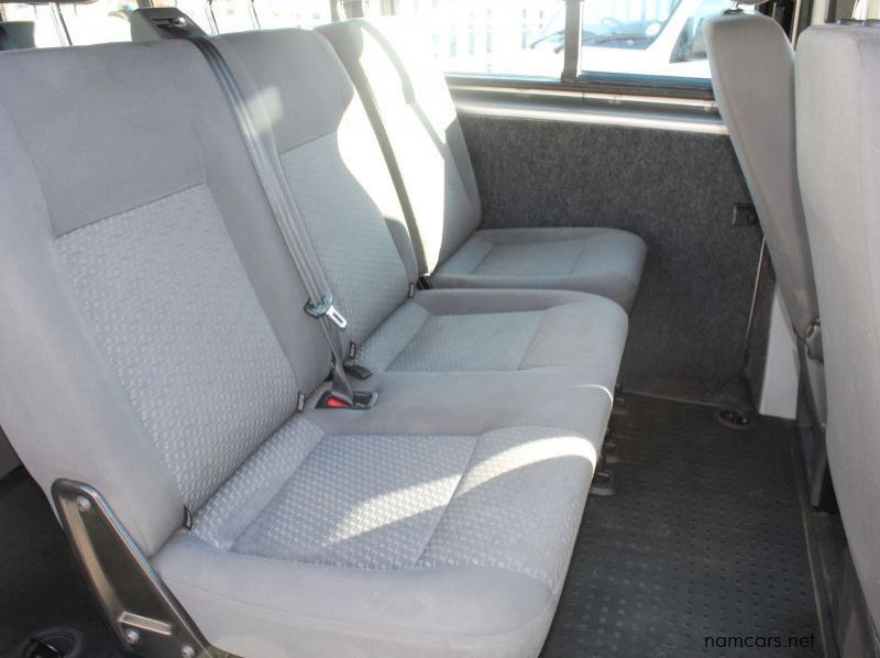 2014 Volkswagen Transporter LWB 132KW DSG pictures