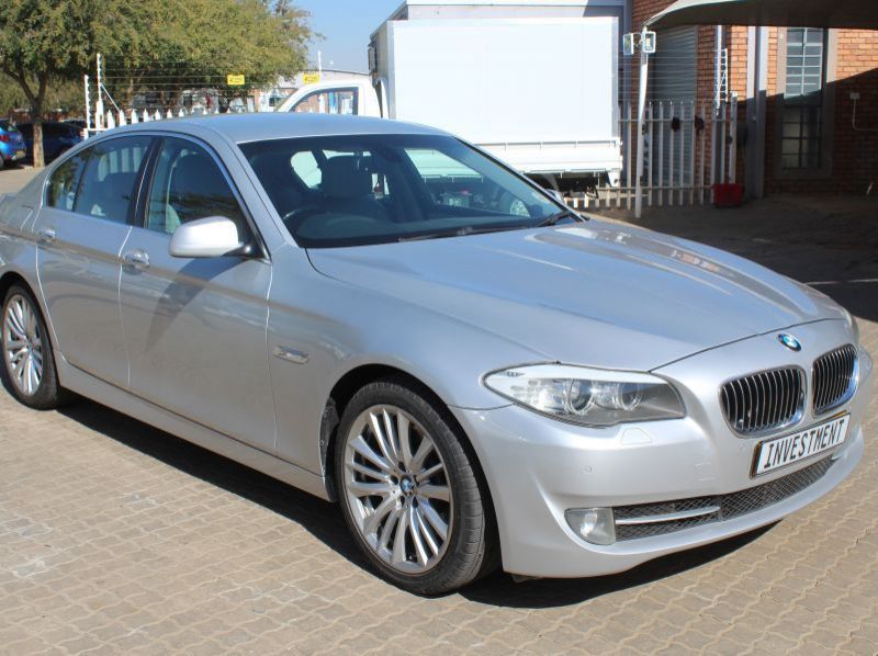 2010 BMW 530D A/T SPORTPACK pictures