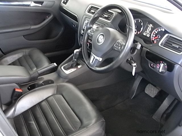 2014 Volkswagen Jetta 6 TDI 1.6 DSG Comfortline pictures