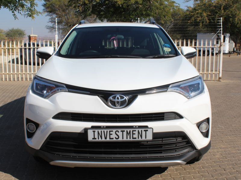 2017 Toyota RAV4 2.0I A/T GX 4X2 pictures