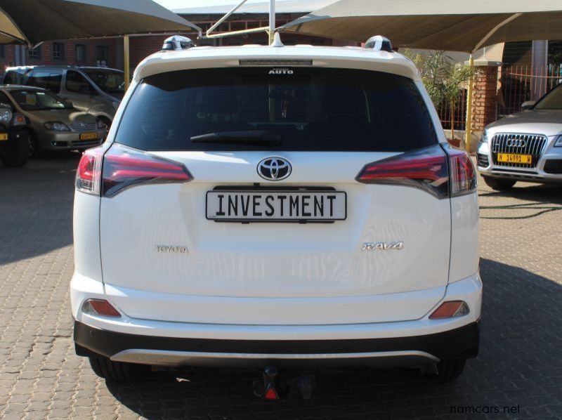 2017 Toyota RAV4 2.0I A/T GX 4X2 pictures