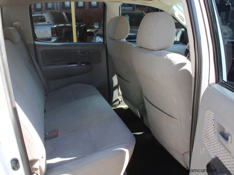 2009 Toyota Hilux 4.0 V6 D Cab 4x4 auto pictures