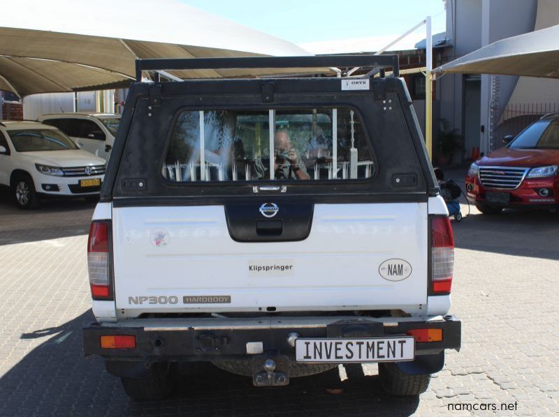 2016 Nissan Np300 4x4 D cab 2.5 TDI pictures
