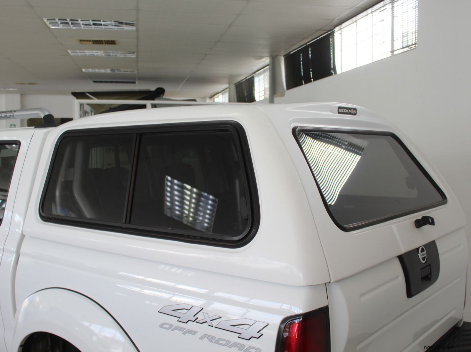 2020 Nissan Nissan Np300 2.5 TDI pictures