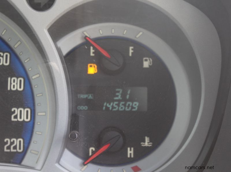 2010 Isuzu KB 360 V6 A/T 4X4 pictures