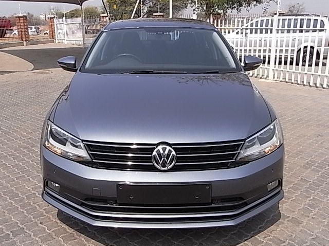 2015 Volkswagen Jetta 7  TSI DSG pictures