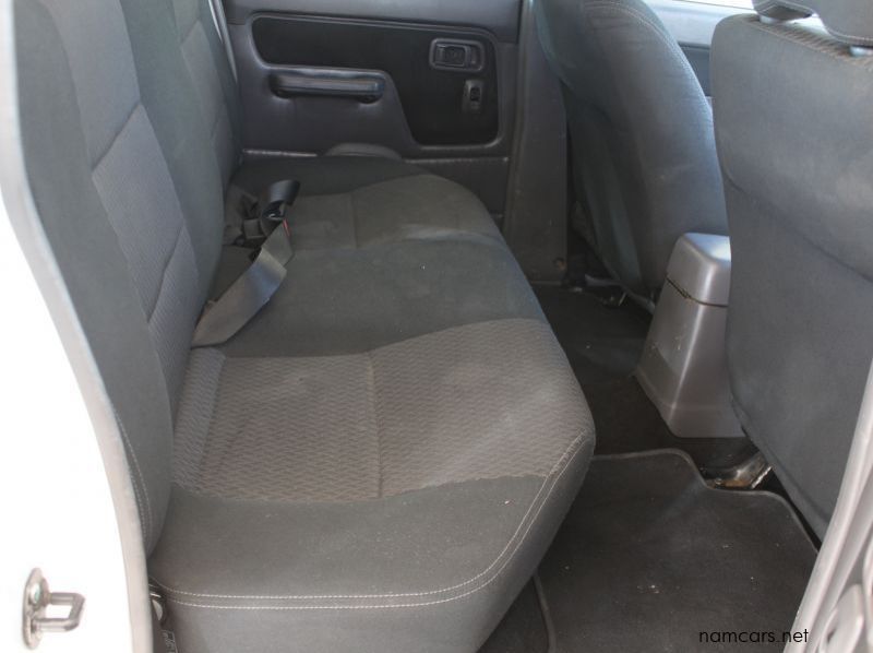 2020 Nissan NP300 2.5TDI D/C 4X4 pictures