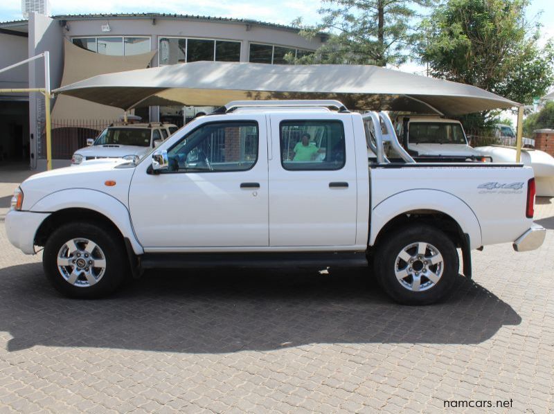 2020 Nissan NP300 2.5TDI D/C 4X4 pictures