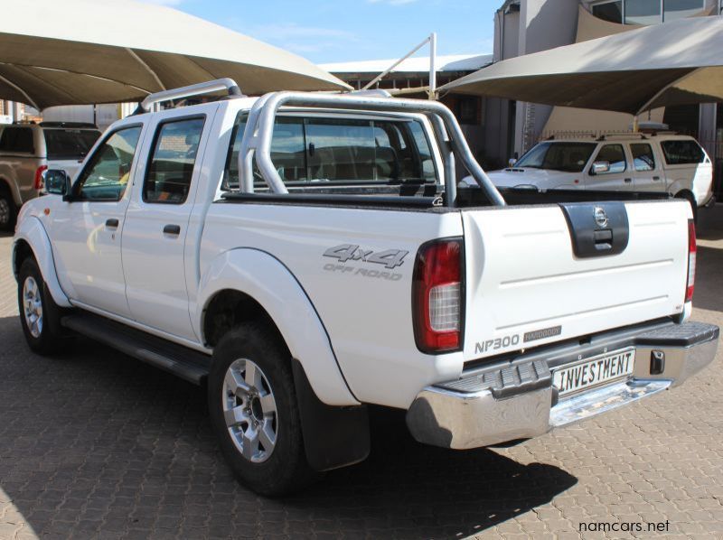 2020 Nissan NP300 2.5TDI D/C 4X4 pictures