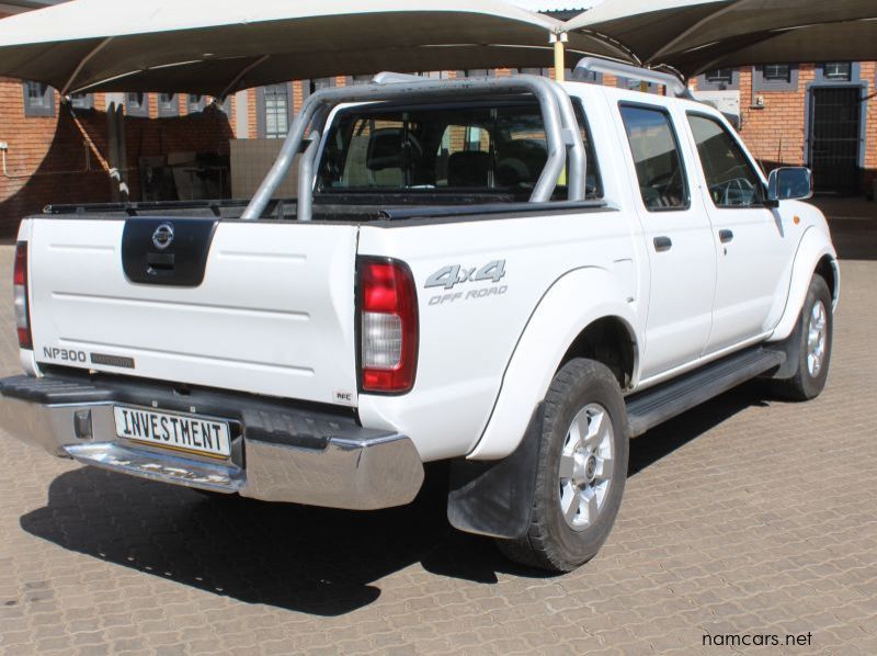 2020 Nissan NP300 2.5TDI D/C 4X4 pictures