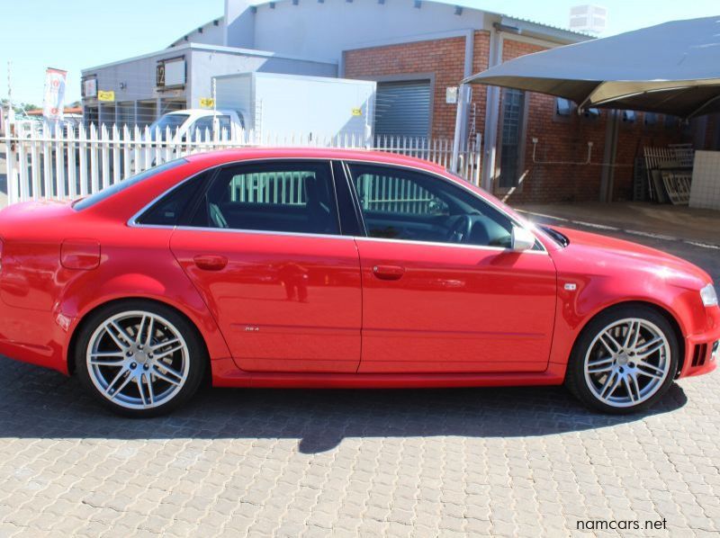2006 Audi RS4 4.2 V8 pictures