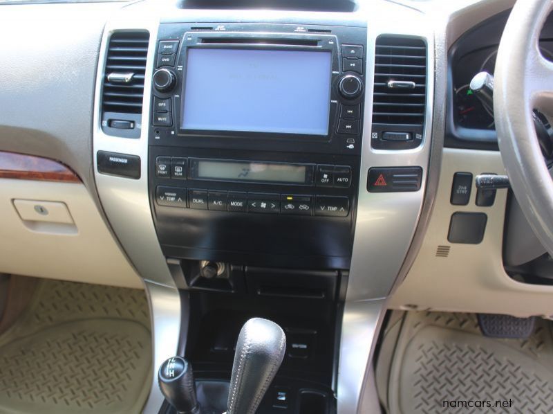 2005 Toyota PRADO 4.0 V6 A/T VX pictures