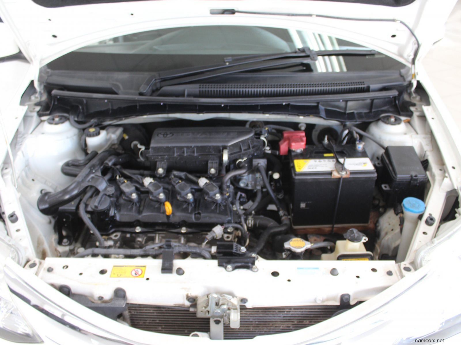 2015 Toyota Etios 1.5 SX sedan 4 door pictures