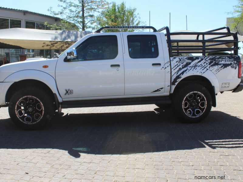 2019 Nissan NP300 2.5TDI D/C 4X4 X38 EDITION pictures