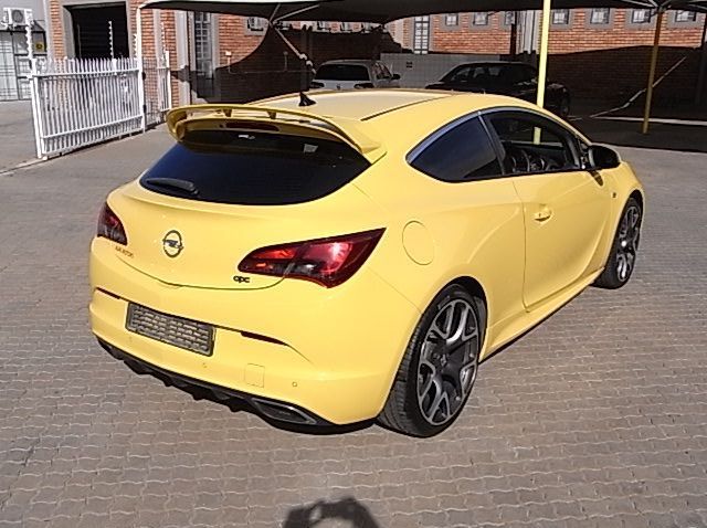 2014 Opel Astra OPC pictures