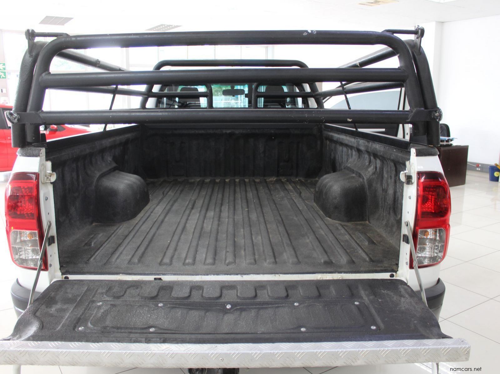 2019 Toyota Hilux 2.4 GD6 RB S cab pictures