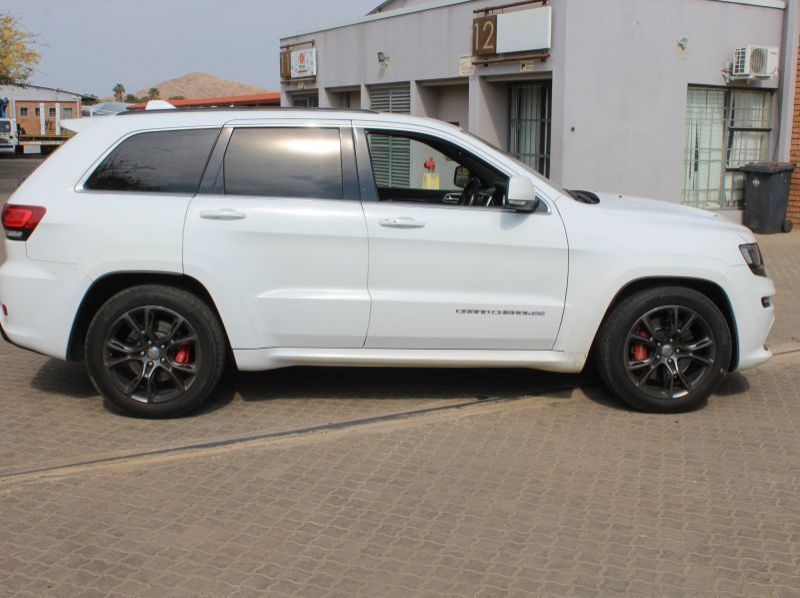2014 Jeep Grand Cherokee SRT8 pictures