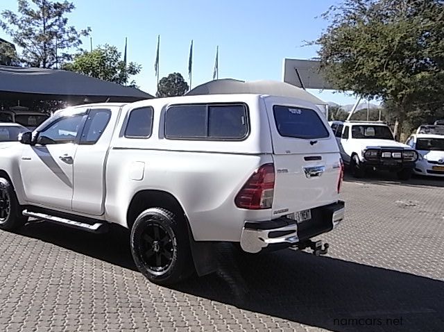 2016 Toyota TOYOTA HILUX 2.8 XTRA CAB 4X2 pictures