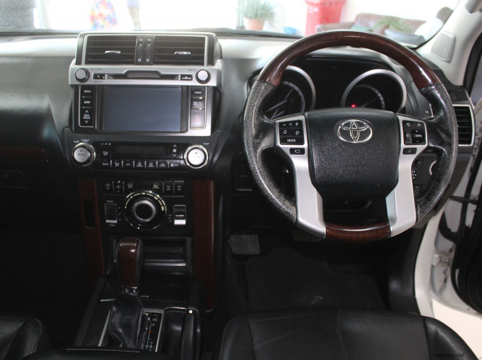 2015 Toyota Toyota Prado pictures