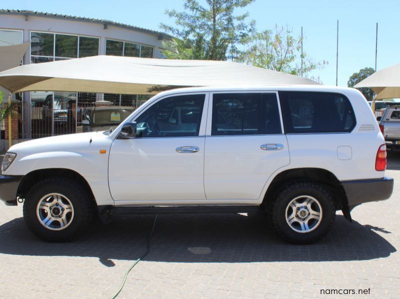 2010 Toyota LAND CRUISER 100SERIES 4.5 EFI 4X4 pictures