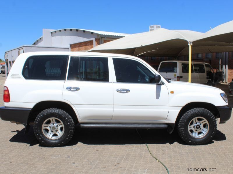 2010 Toyota LAND CRUISER 100SERIES 4.5 EFI 4X4 pictures