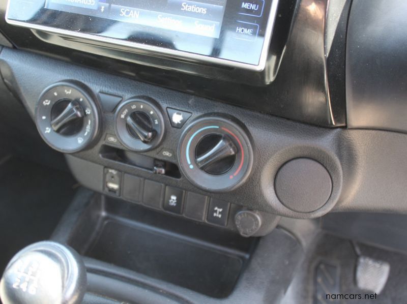 2018 Toyota Hilux 2.4 GD6 RB 4x2 S cab pictures