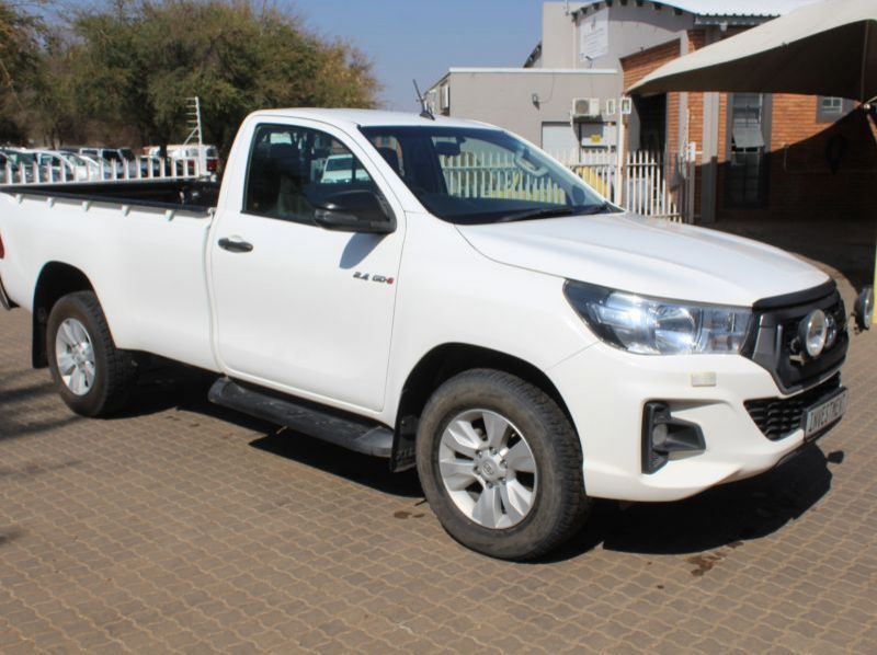 2018 Toyota Hilux 2.4 GD6 RB 4x2 S cab pictures