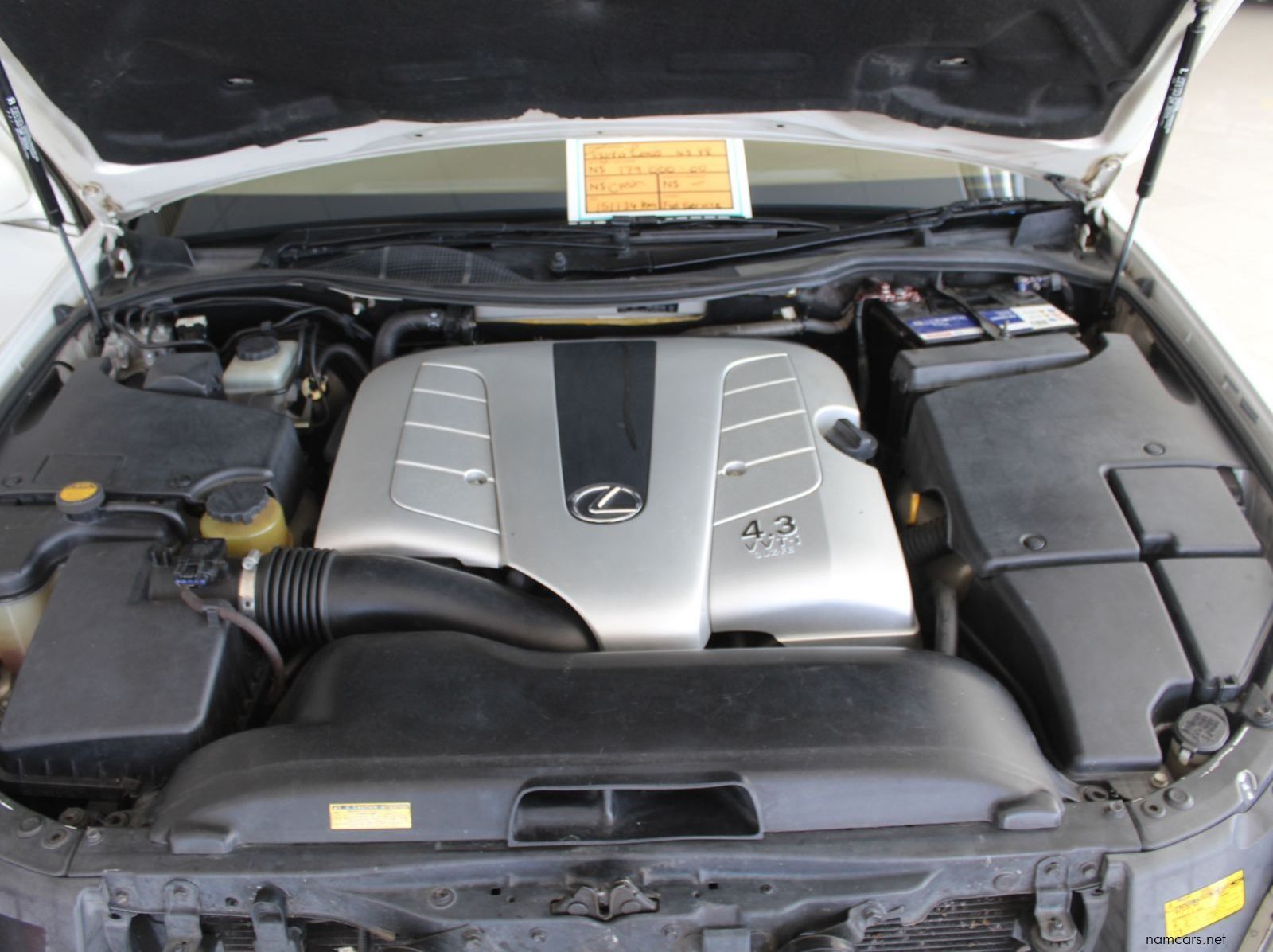 2004 Lexus LS430 V8 pictures