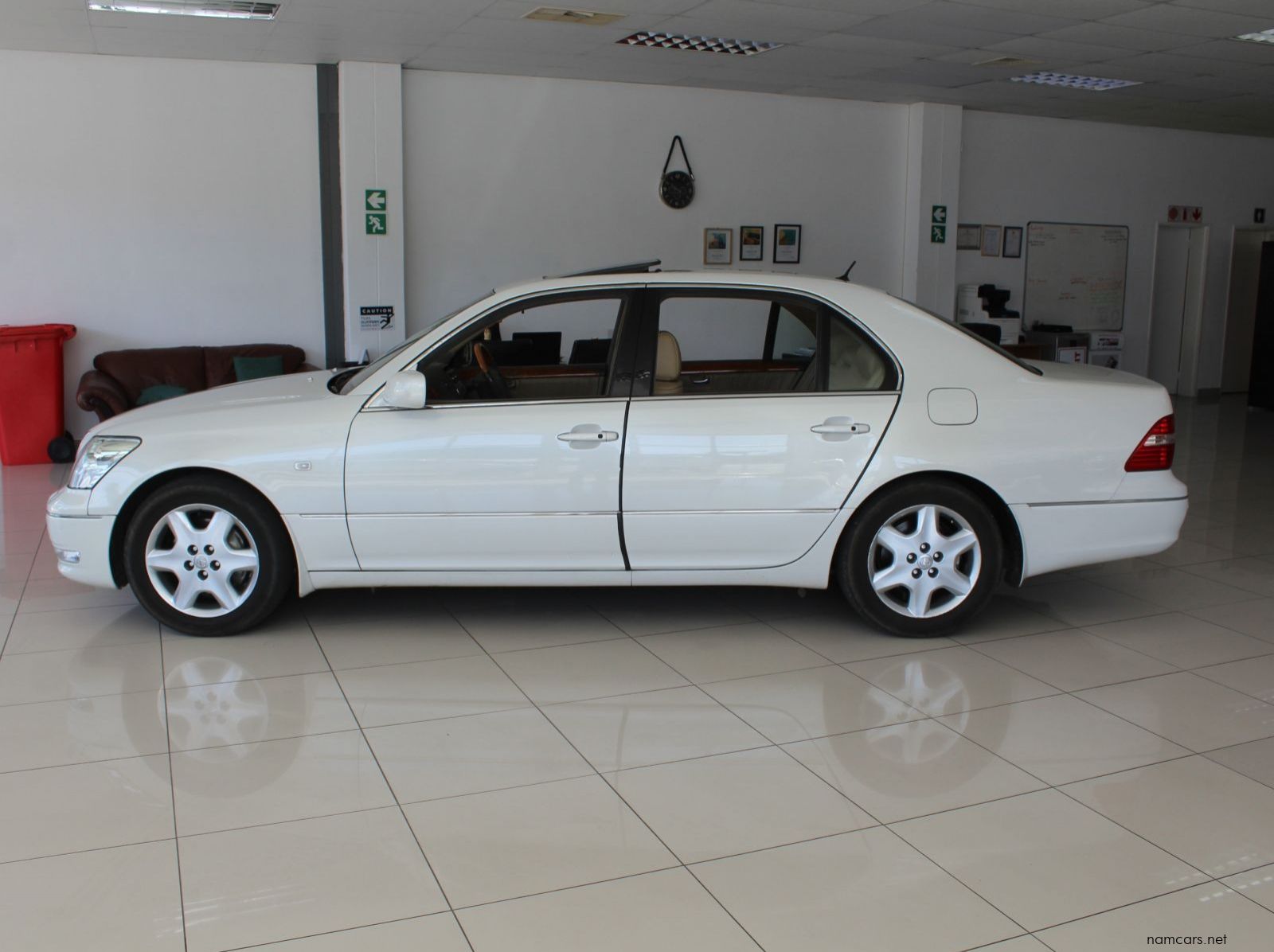 2004 Lexus LS430 V8 pictures