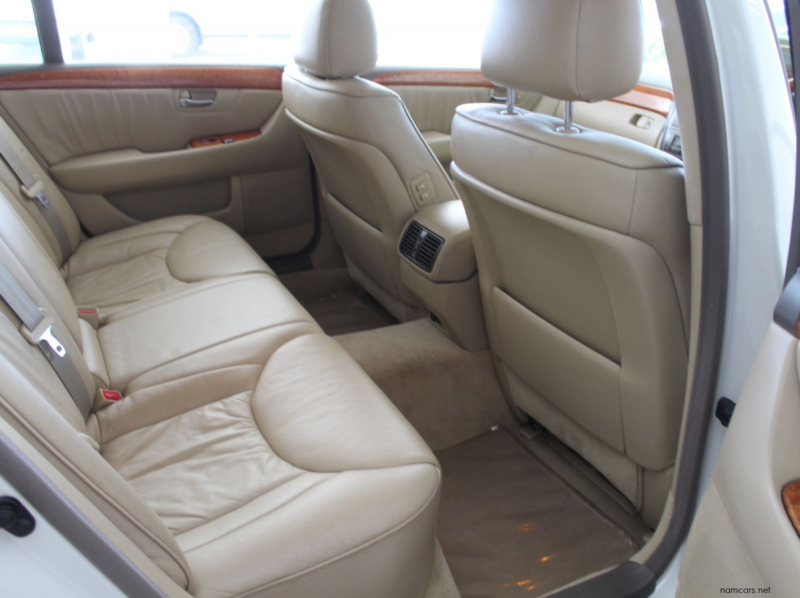 2004 Lexus LS430 V8 pictures