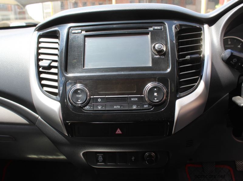 2016 Fiat FULLBACK 2.5DCI D/C 4X4 pictures