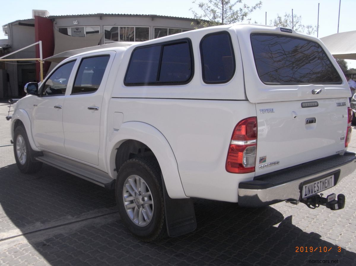 2015 Toyota HILUX 4.0V6 D/CAB A/T R/B pictures