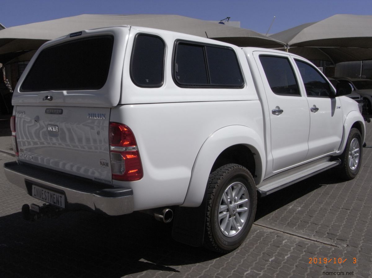 2015 Toyota HILUX 4.0V6 D/CAB A/T R/B pictures