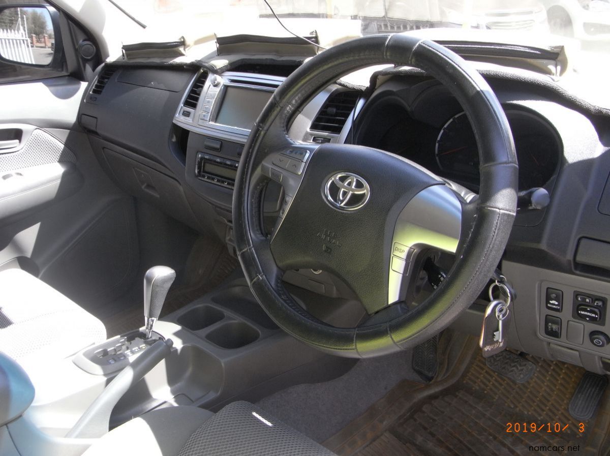 2015 Toyota HILUX 4.0V6 D/CAB A/T R/B pictures