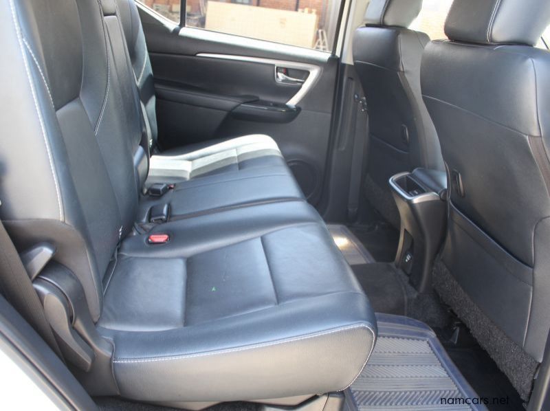 2021 Toyota FORTUNER 2.8GD6 A/T 4X4 7 seat pictures