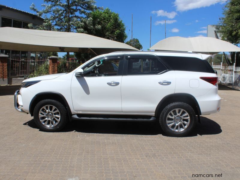 2021 Toyota FORTUNER 2.8GD6 A/T 4X4 7 seat pictures