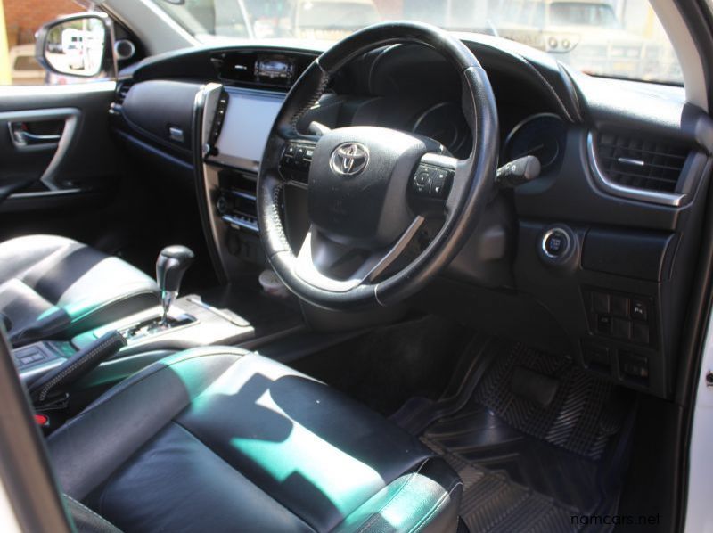 2021 Toyota FORTUNER 2.8GD6 A/T 4X4 7 seat pictures