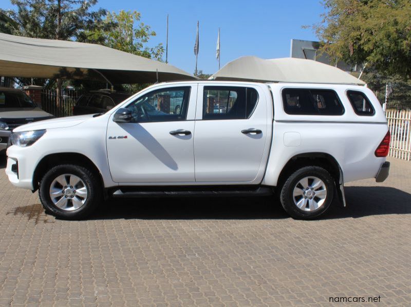 2018 Toyota HILUX 2.4 GD6 D/C 4X4 SRX A/T pictures