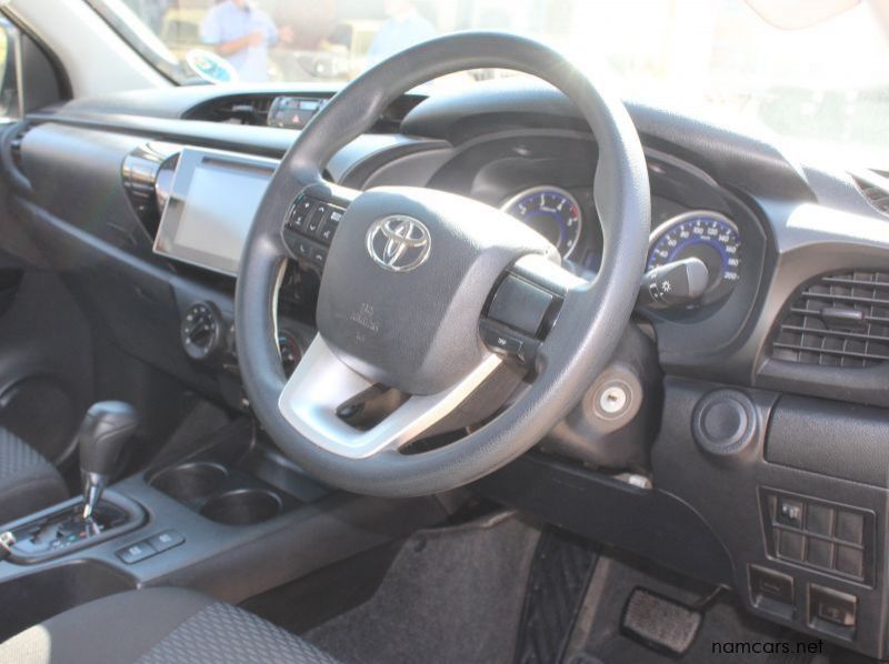 2018 Toyota HILUX 2.4 GD6 D/C 4X4 SRX A/T pictures