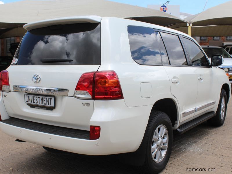 2014 Toyota Land cruiser 200 Series 4.5 D4D pictures