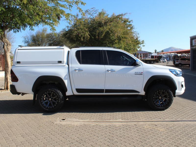 2020 Toyota HILUX 2.8GD6 4X4 LEGEND 50 D/C pictures