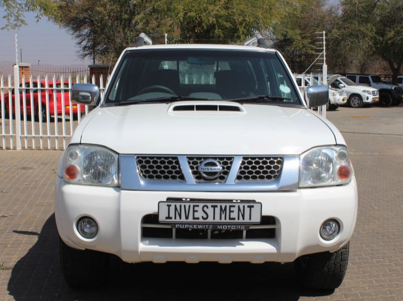 2018 Nissan NP300 2.5TDI D/C 4X4 pictures