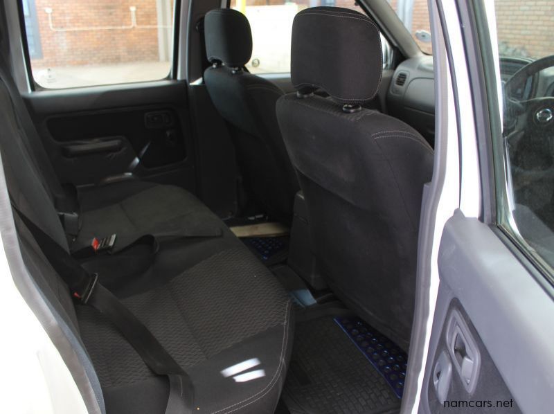 2018 Nissan NP300 2.5TDI D/C 4X4 pictures