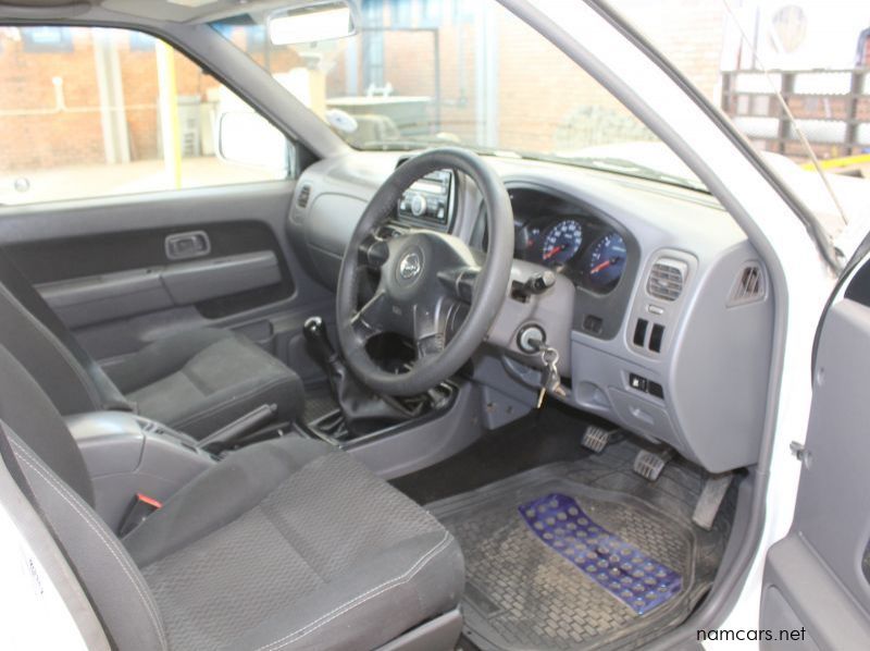 2018 Nissan NP300 2.5TDI D/C 4X4 pictures