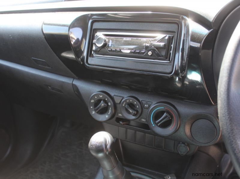 2017 Toyota HILUX 2.0 VVT-I S/C pictures