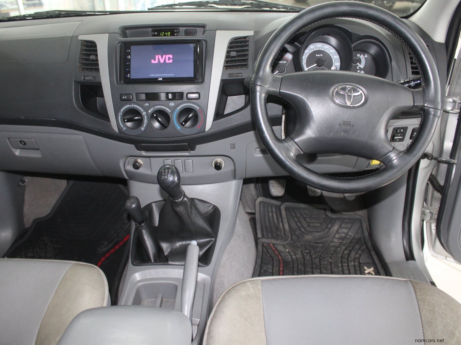 2008 Toyota Hilux pictures