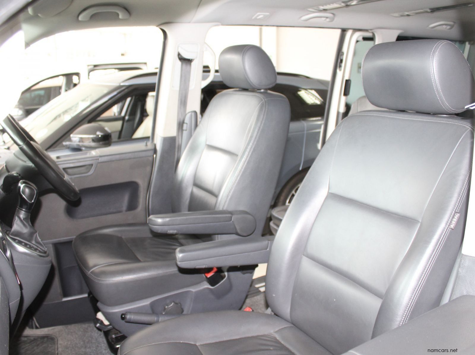 2013 Volkswagen VW Carravelle 2.0 BITDI 4 Mot DSG pictures