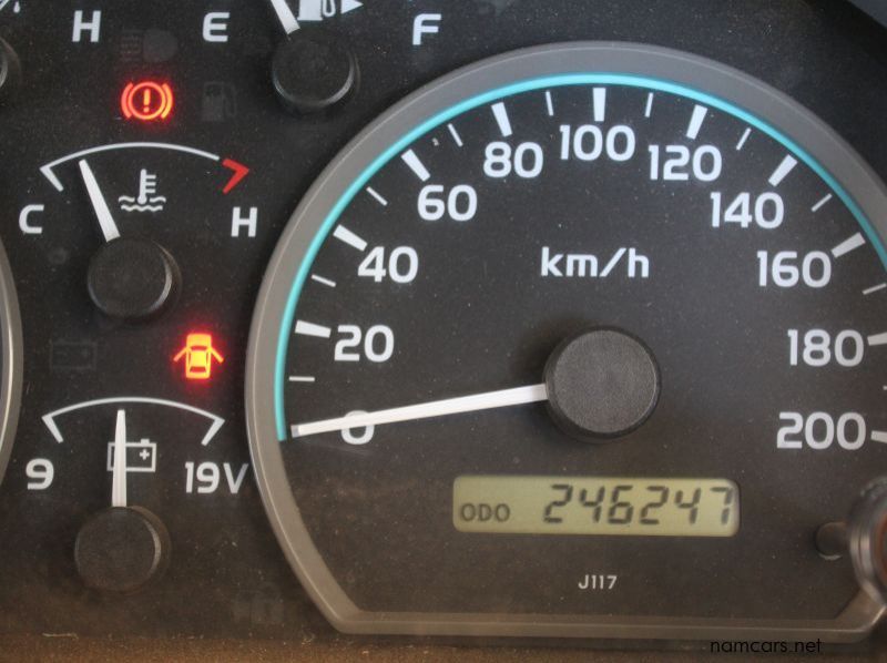 2013 Toyota LANDCRUISER 4.5 V8 D/C 4X4 pictures